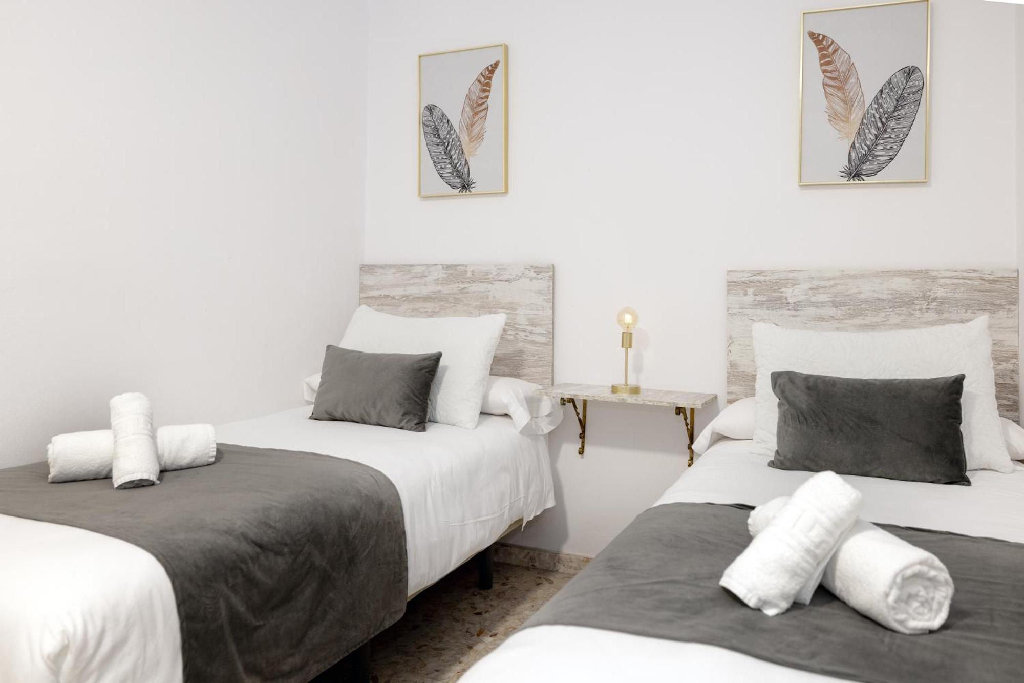 Apartamentos Trianasol Севилья Экстерьер фото