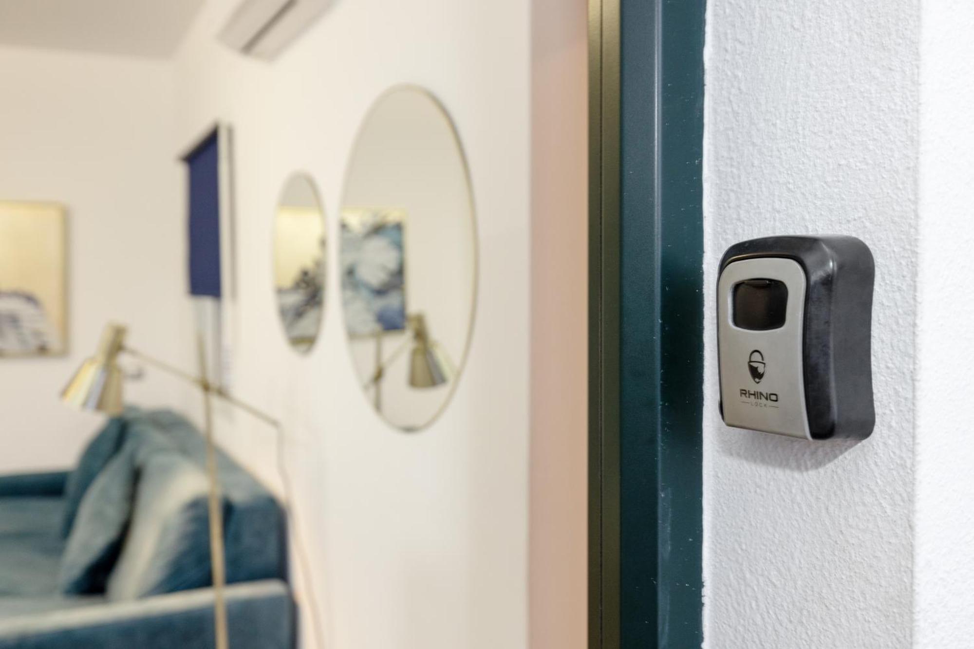 Apartamentos Trianasol Севилья Экстерьер фото